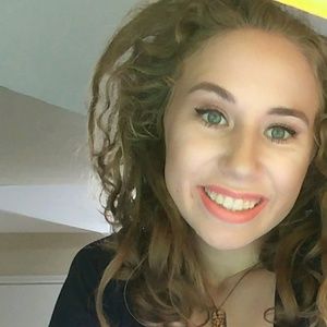 Meet your Posher, Annette